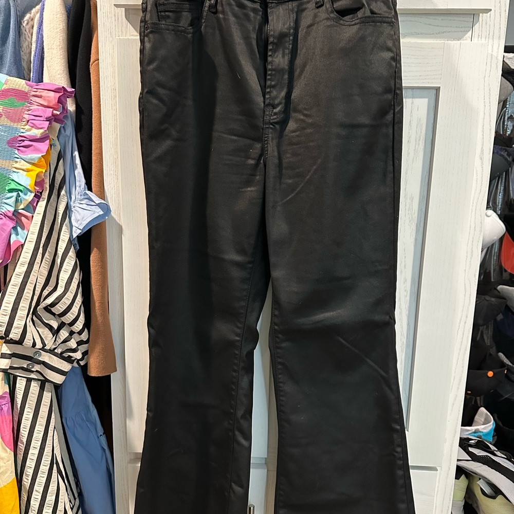 Elegant Black Flare Women's Hidden Jeans